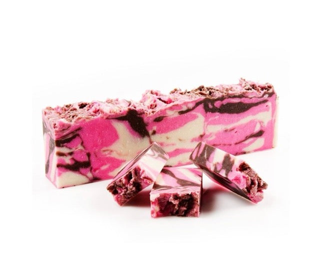 Pastilla de jabón artesano de Centella Asiática y Rosa Mosqueta - 100 gr